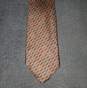 TAN/GOLD TIE WITH DIAMOND PATTERN NEW